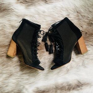 Marc Fisher Women’s lace-up bootie; size 7; black suede; 2.5 inch heel